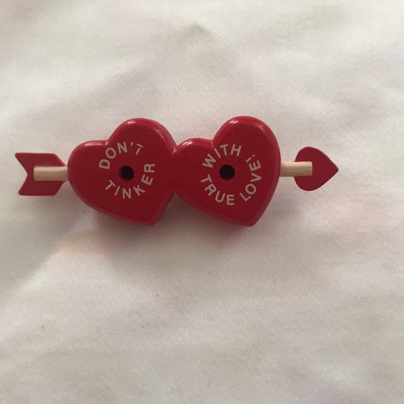 ⚡️FINAL PRICE⚡️ Vintage Heart Love Brooch - Picture 1 of 11